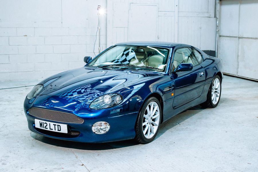 Aston Martin DB7 2